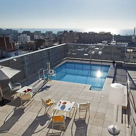 Ilunion Hotel
