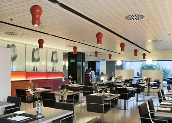 Ilunion Hotell