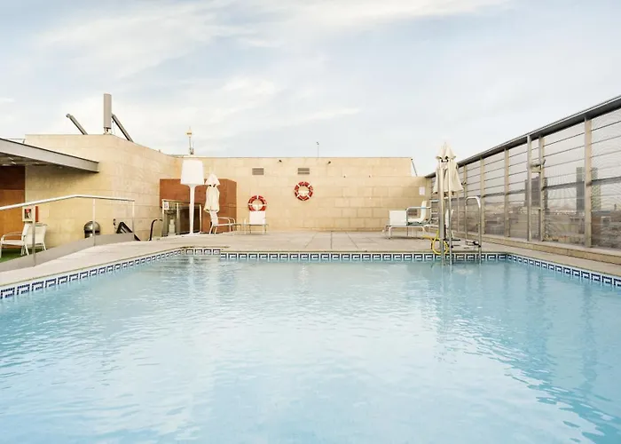 Ilunion Hotell